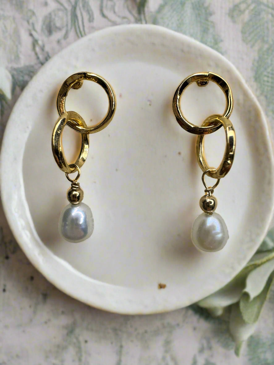Freshwater Pearl Gold-Filled Double Circles Stud Earrings